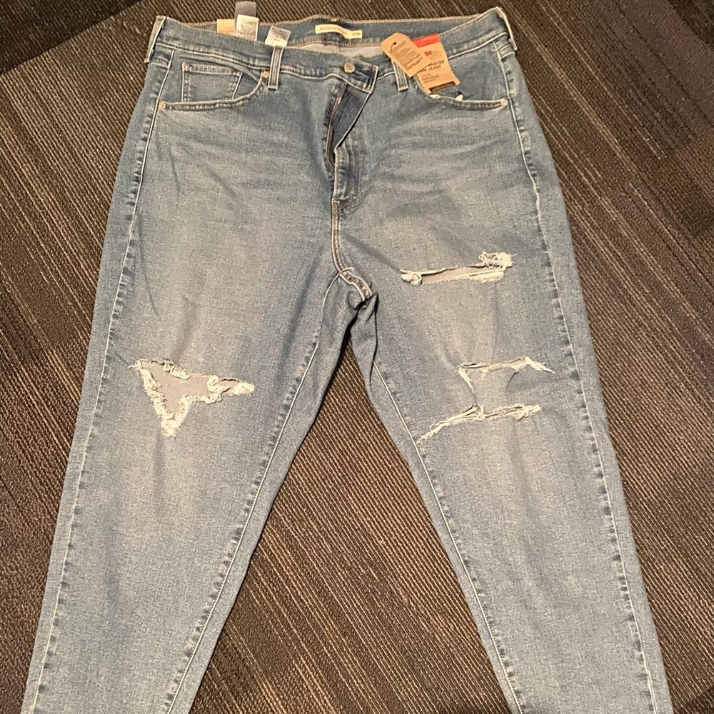 Womens Levi’s 20w high waisted mom jeans